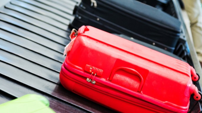 Come disinfettare la valigia: i consigli per viaggiare in sicurezza