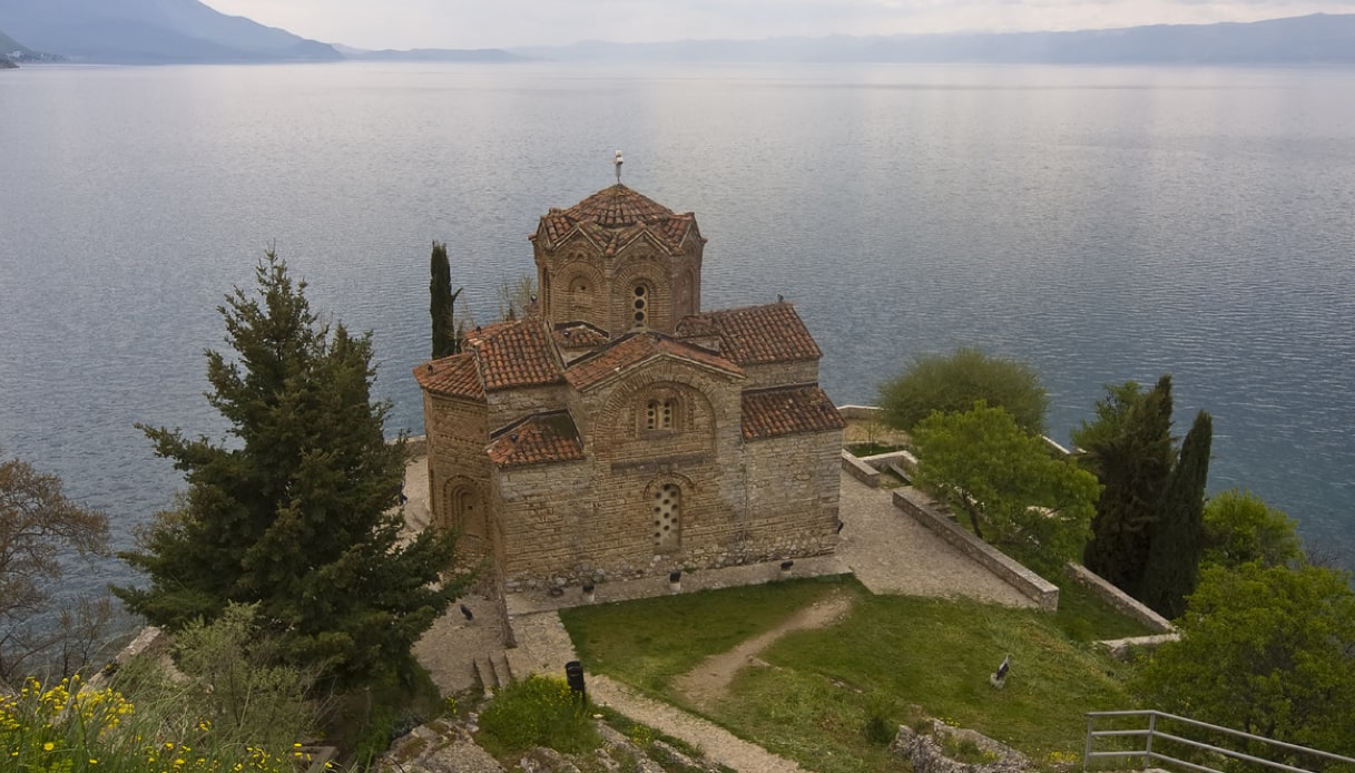 I misteri del suggestivo lago di Ocrida, la perla dei Balcani