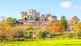 Il Castello di Torre Alfina, meravigliosa dimora situata nel “Bosco di Biancaneve”
