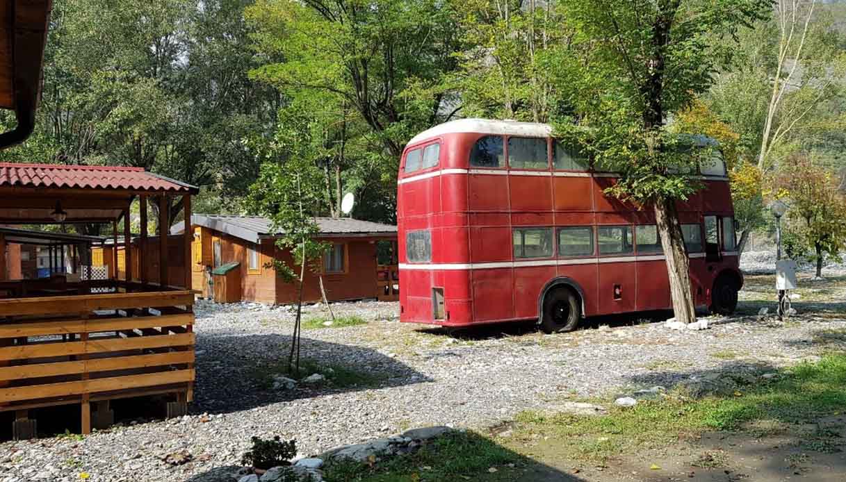 Un autobus di Londra è ora una casa vacanze