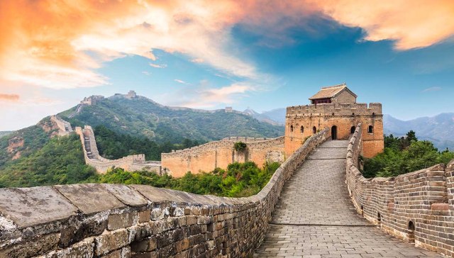 la cina riapre uno dei suoi grandi simboli ecco la grande muraglia da riscoprire