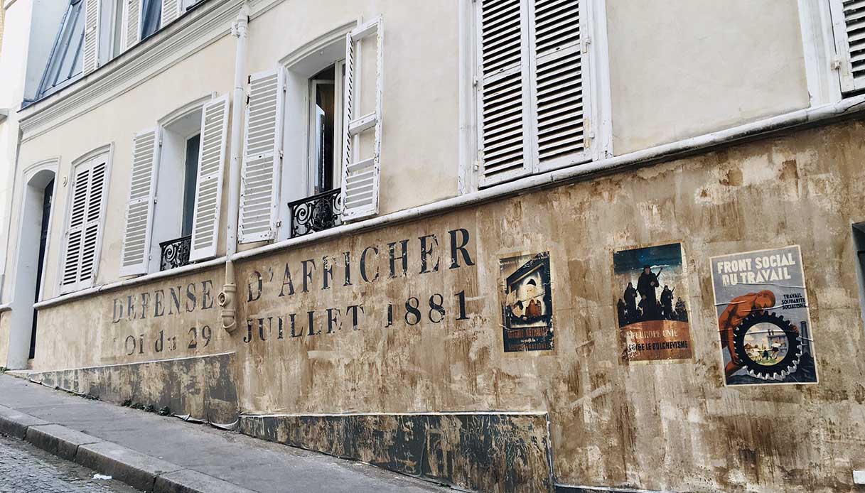 Il quartiere di Parigi riportato al 1942 da un set cinematografico resterà così