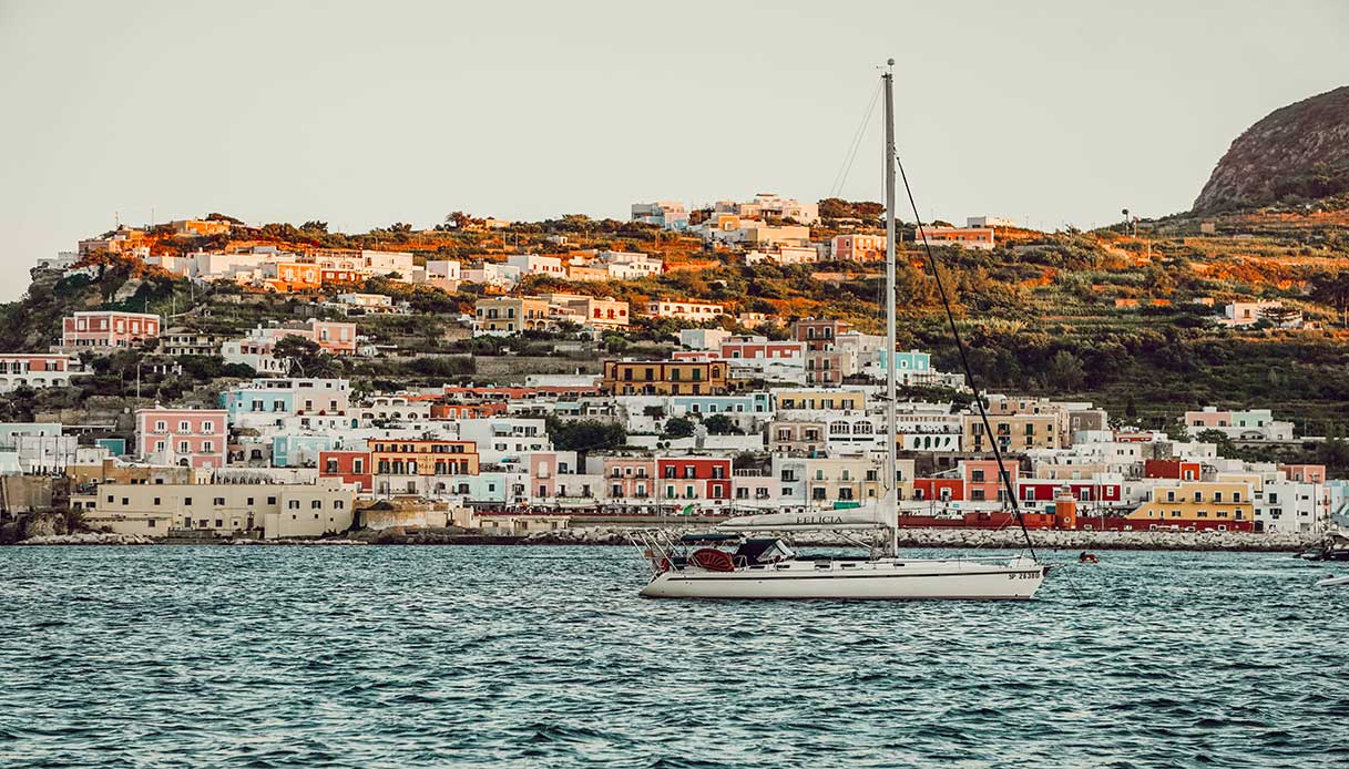 Conosci le Isole Pontine? 5 ragioni per visitarle