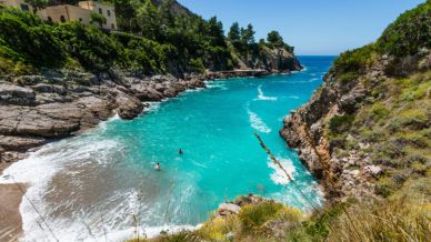 Il sentiero lungo Punta Campanella e la Baia di Ieranto