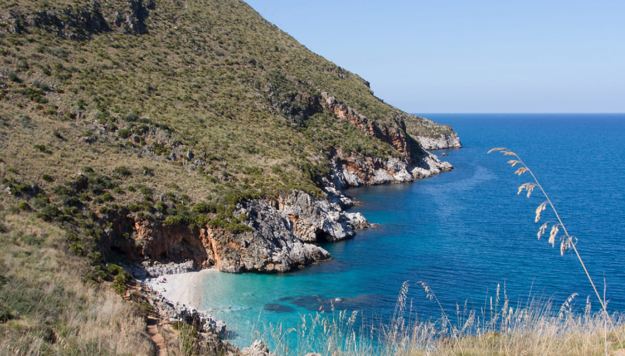 Tra le spiagge da non perdere anche quella della Riserva dello Zingaro