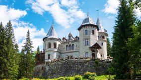 Castel Savoia di Gressoney, "il castello di Cenerentola" valdostano