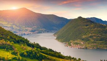 Viaggio in Lombardia: laghi e cammini per un’estate alternativa