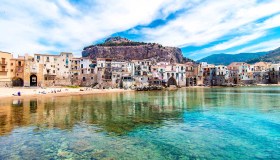 Tra case antiche, colline e mare, i borghi più belli della Sicilia per l’estate
