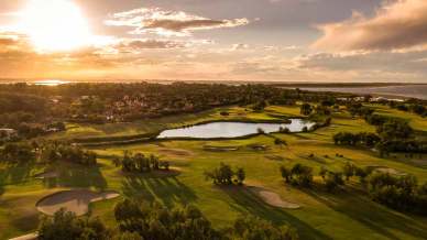 Nel Veneto c’è un’isola che è un piccolo paradiso delle vacanze