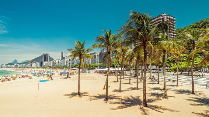 Covid in Brasile: a Rio spiagge chiuse finché non ci sarà il vaccino