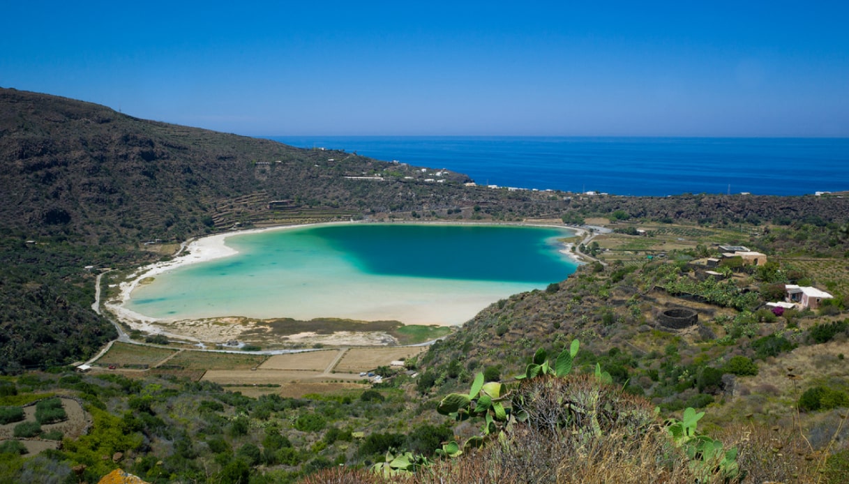 Lago Specchio di Venere e non solo, le terme libere di Pantelleria