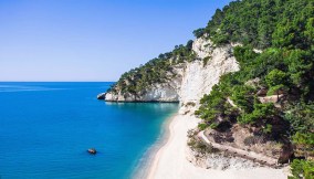 Le spiagge bianche della Puglia, veri paradisi terrestri