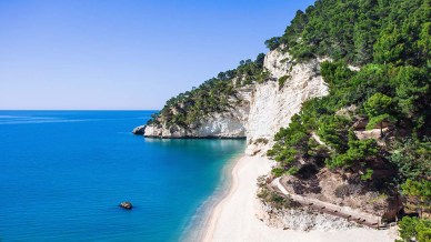 Le spiagge bianche della Puglia, veri paradisi terrestri