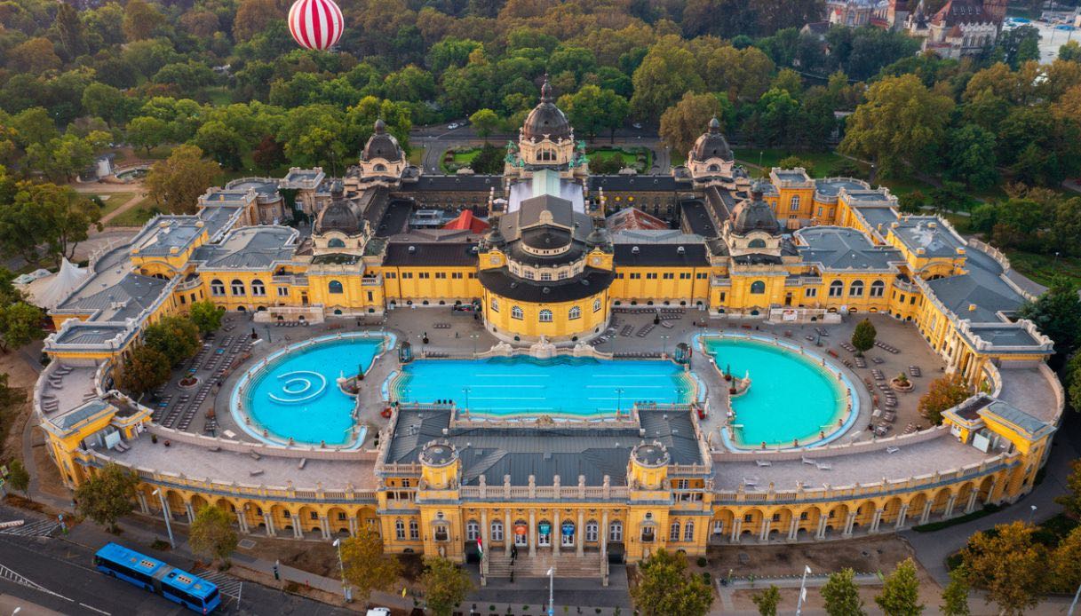 Vista aerea dei Bagni Széchenyi