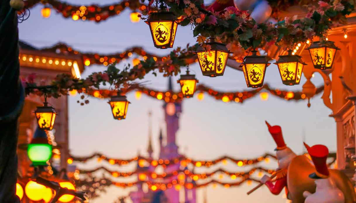 Halloween-Disneyland-paris-lanterne