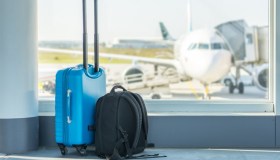 Hai smarrito degli oggetti in aeroporto? Magari puoi trovarli in vendita qui