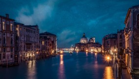 Il fascino di Venezia al chiaro di Luna