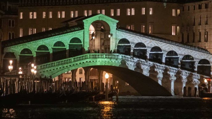 A Venezia c’è un libro virtuale da “leggere” sul ponte di Rialto
