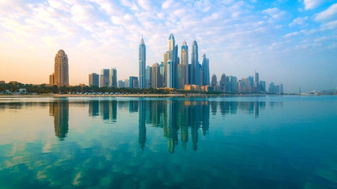Vacanze di lusso negli Emirati Arabi con vaccino anti Covid-19