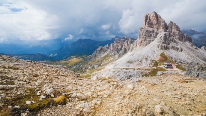 Fuga in montagna: cercasi gestore per il rifugio più antico delle Dolomiti