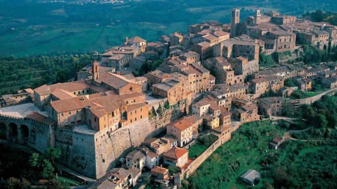 Montepulciano, il borgo dell’amore: gli itinerari più romantici