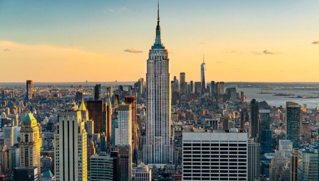New York L Empire State Building Diventa Icona Green