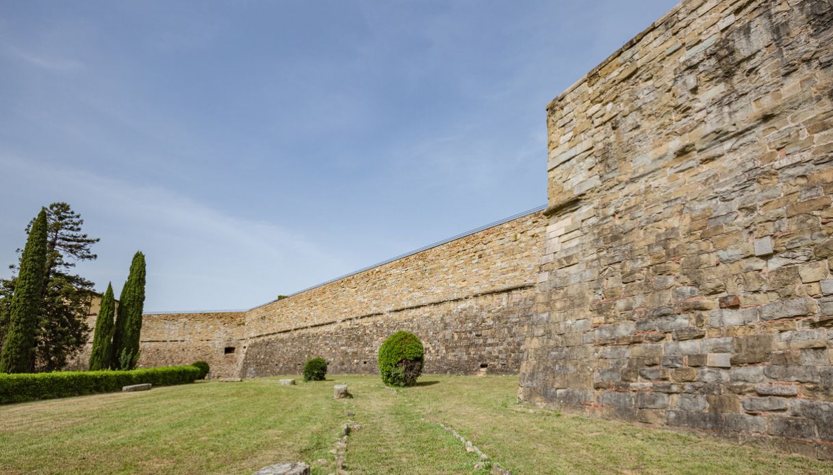 Scorcio della maestosa Fortezza Medicea, Arezzo