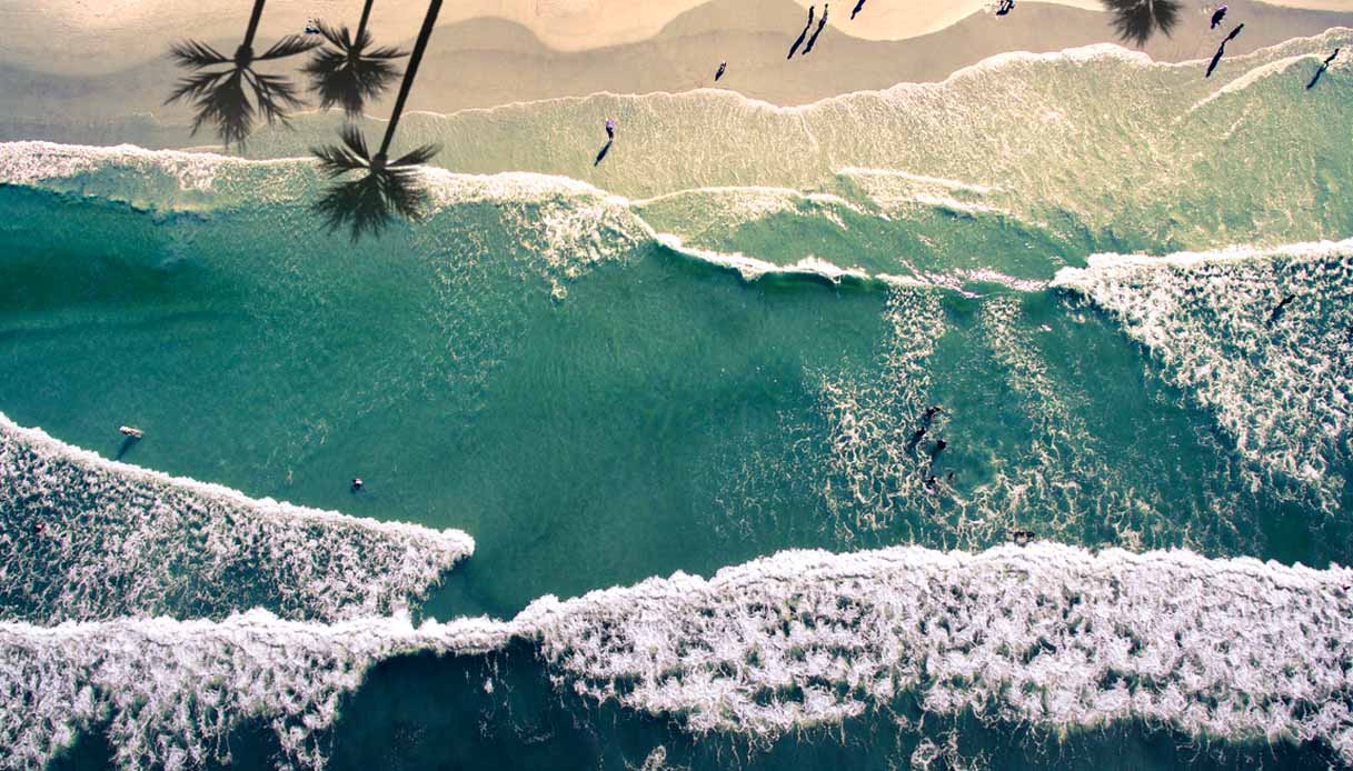 Le spiagge più pericolose del mondo: paradisi complicati