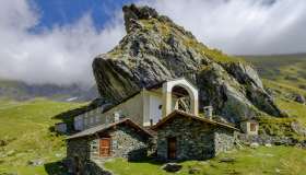 Chiese immerse nella natura: le più belle d’Italia