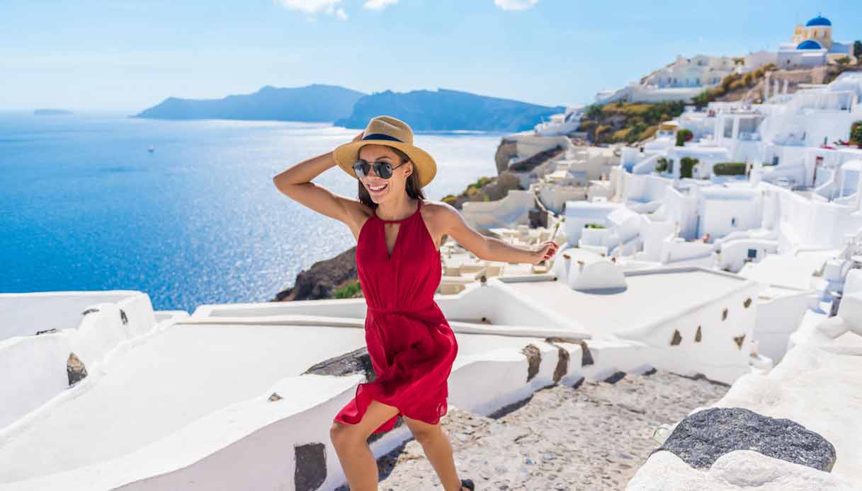 Η Ελλάδα ανοίγει τα σύνορά της στους ξένους τουρίστες: οι κανόνες – SiViaggia