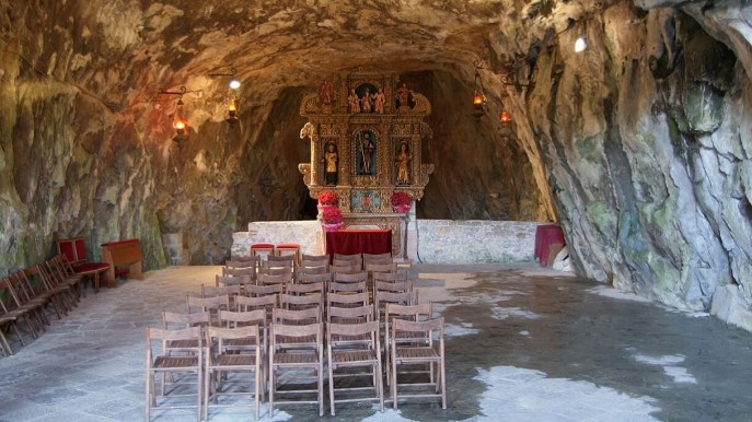 Attila, Vida e la grotta: San Giovanni d’Antro