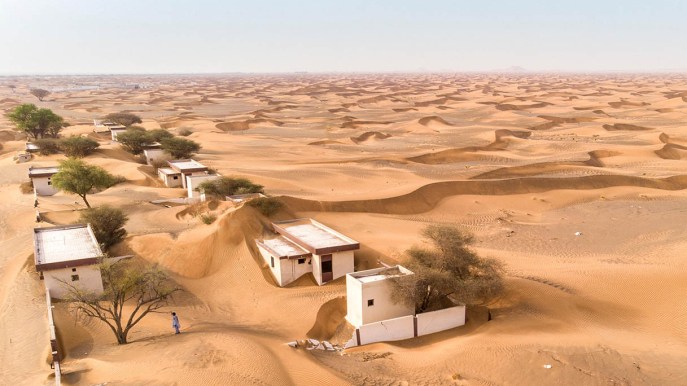 C’è una misteriosa città che si nasconde nel deserto di Dubai