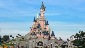 Riapre Disneyland Paris: le regole per visitare il parco