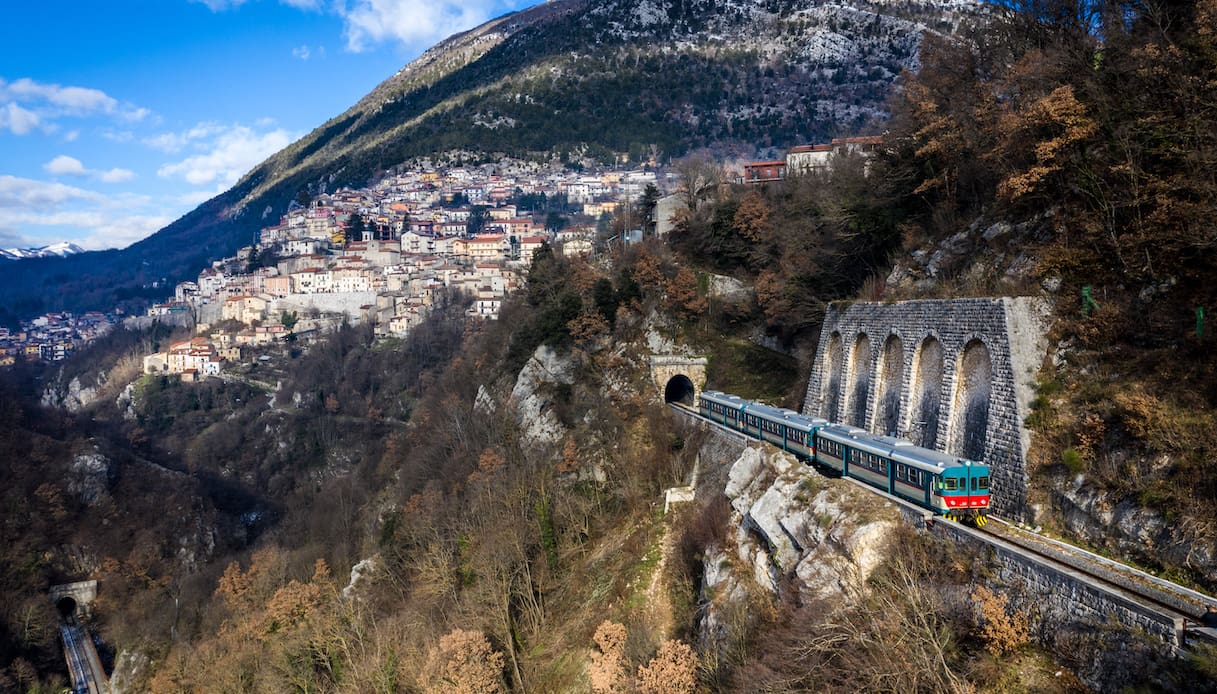 tour treno abruzzo