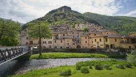 Scheggino, il suggestivo borgo medievale trasformato in albergo diffuso