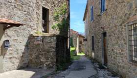 In Toscana, il trekking dei cinque borghi