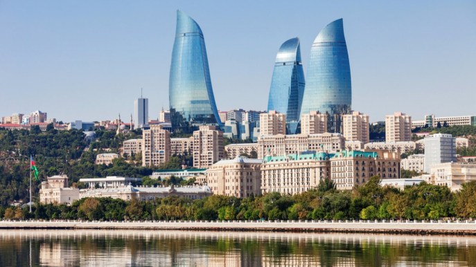 Baku, la Montecarlo del Mar Caspio tra Europa e Oriente
