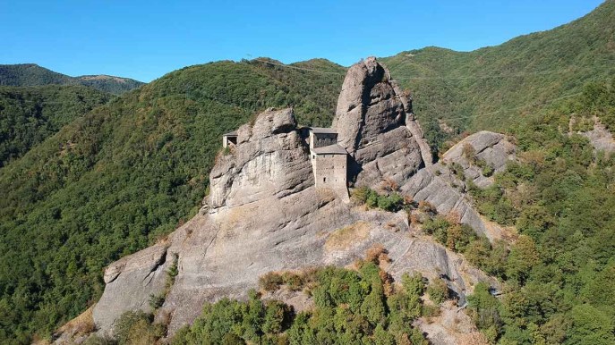 Il Sentiero dei Castellani, affascinante itinerario tra le bellezze liguri