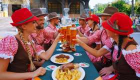 Gardaland si trasforma in Monaco di Baviera con l’Oktoberfest