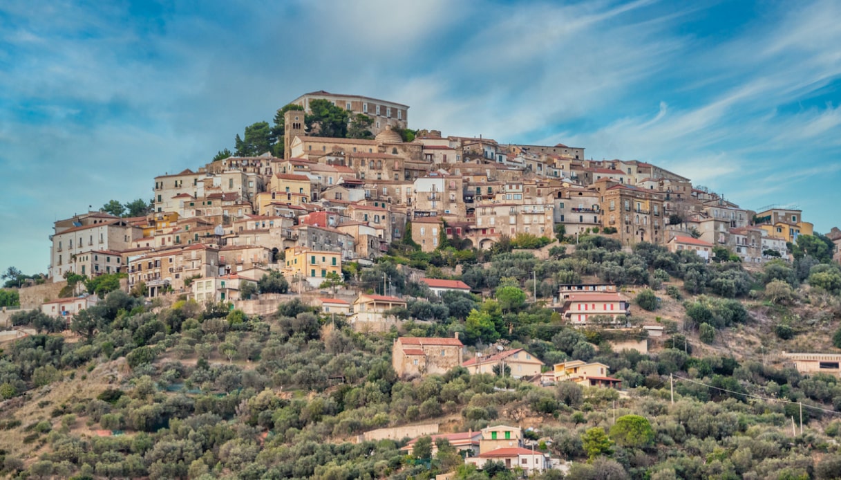 Castellabate lungo la Salerno Reggio Calabria on the road