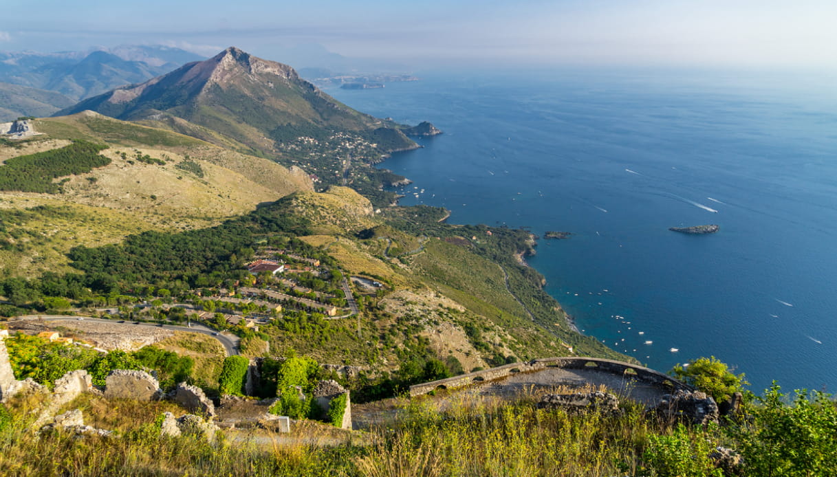 Maratea, da raggiungere on the road: la vista sul golfo di Policastro