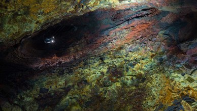 In Islanda puoi entrare all’interno di un vulcano