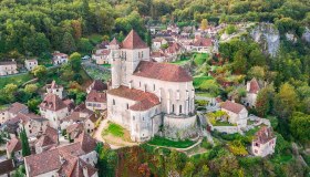 Il borgo più bello di Francia che ha stregato André Breton