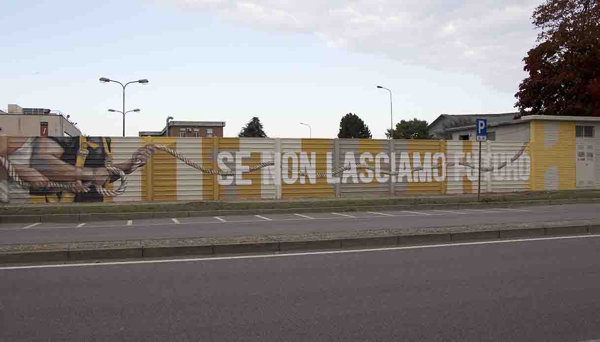 Cremona, il murale mangia-smog