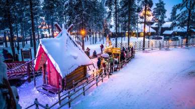 Ora si può volare direttamente nel villaggio di Babbo Natale