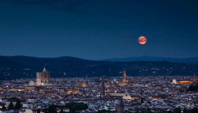 Sognare la luna: ecco cosa significa