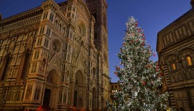 Le luci di Natale si accendono e Firenze è più magica che mai