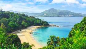 Le più belle serie Tv per sognare i viaggi su Netflix