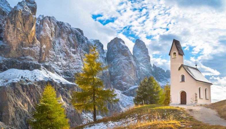 Slittino da neve in Val Gardena: piste, divertimento e paesaggi fiabeschi