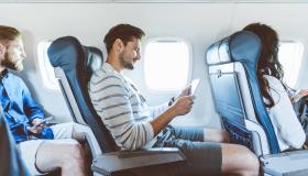 Perché sui voli il Wi-Fi è ancora a pagamento